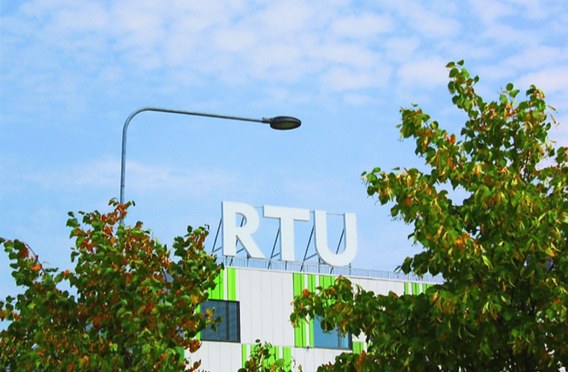 Thorn and LITES Projects for intelligent LED street lighting Thorn and LITES Projects for intelligent LED street lighting